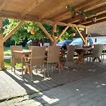 & Pliskovice