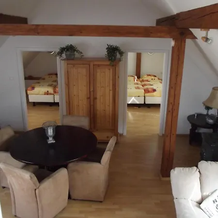 & Pliskovice Apartament Mirovice